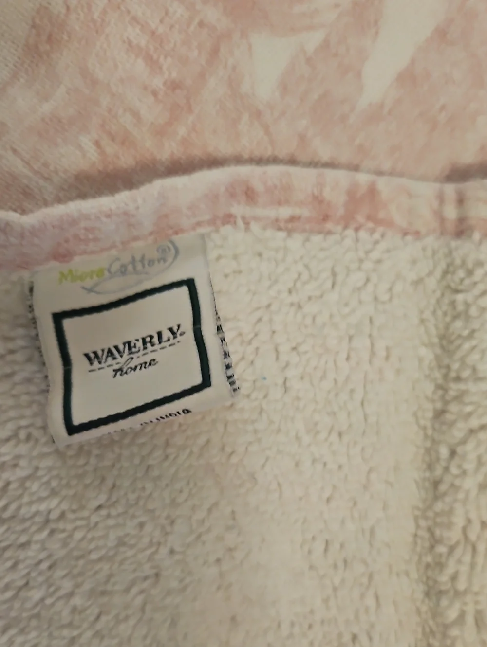 Waverly Kitchen Towel pink White 100% Cotton Pretty Artwork
